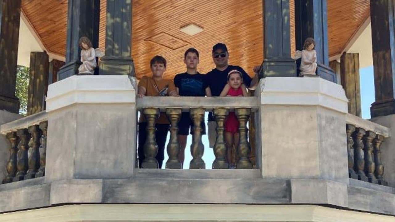 Universal Distraction 2